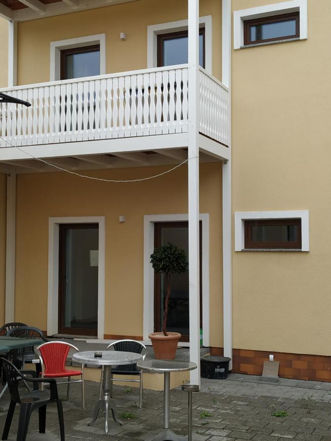 施科伊迪茨Mehrfamilien Haus公寓 外观 照片