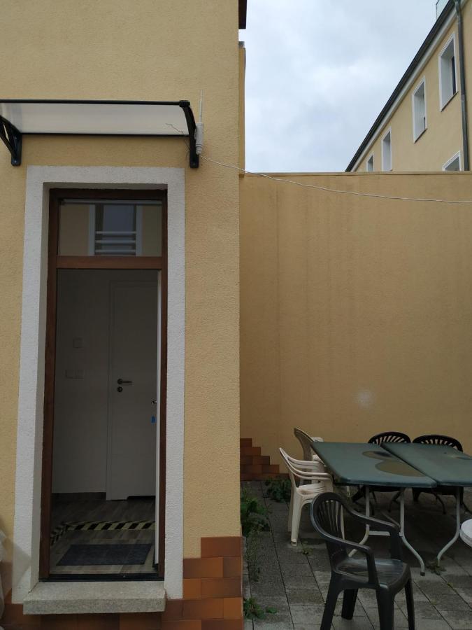 施科伊迪茨Mehrfamilien Haus公寓 外观 照片