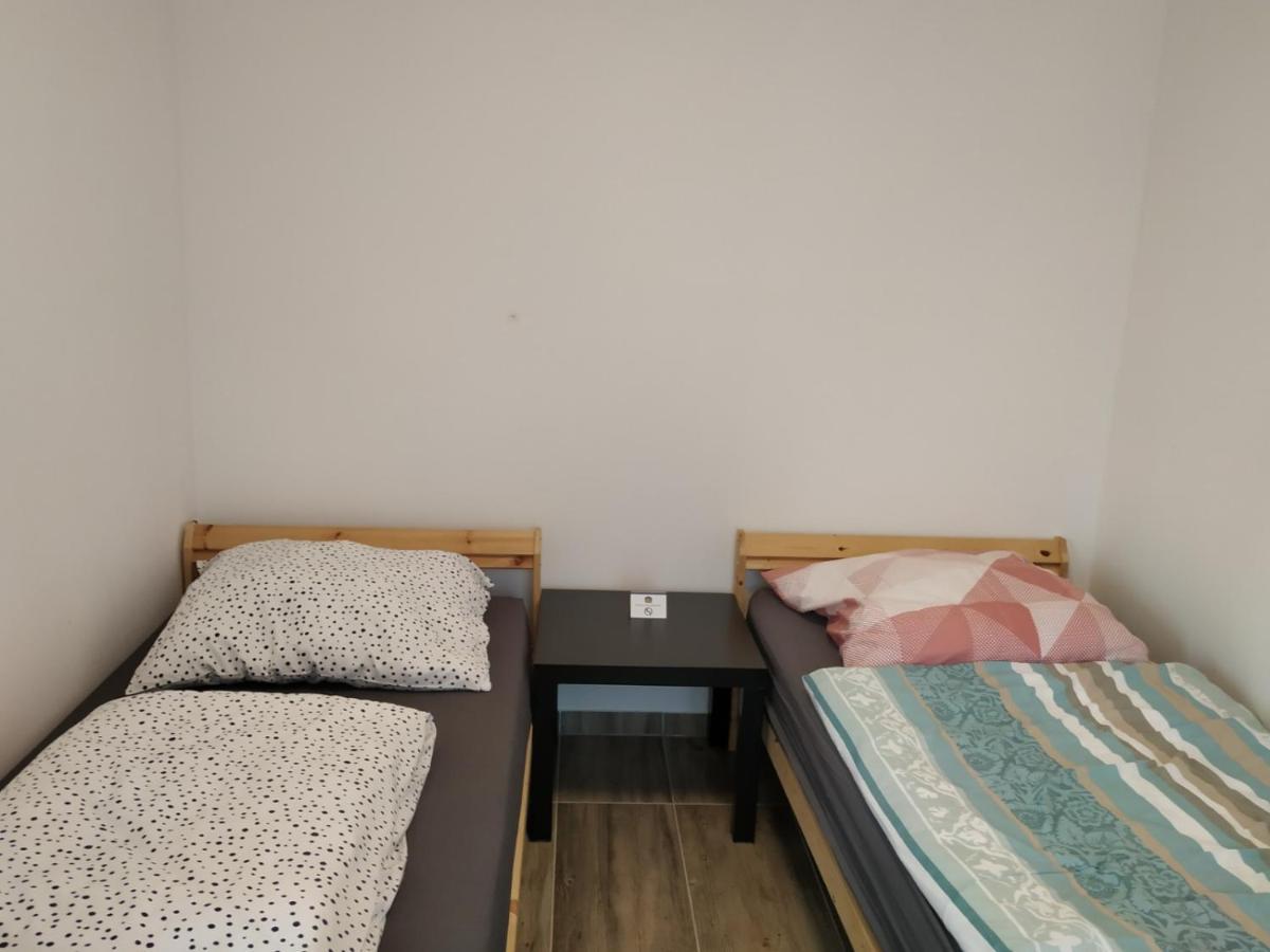 施科伊迪茨Mehrfamilien Haus公寓 外观 照片